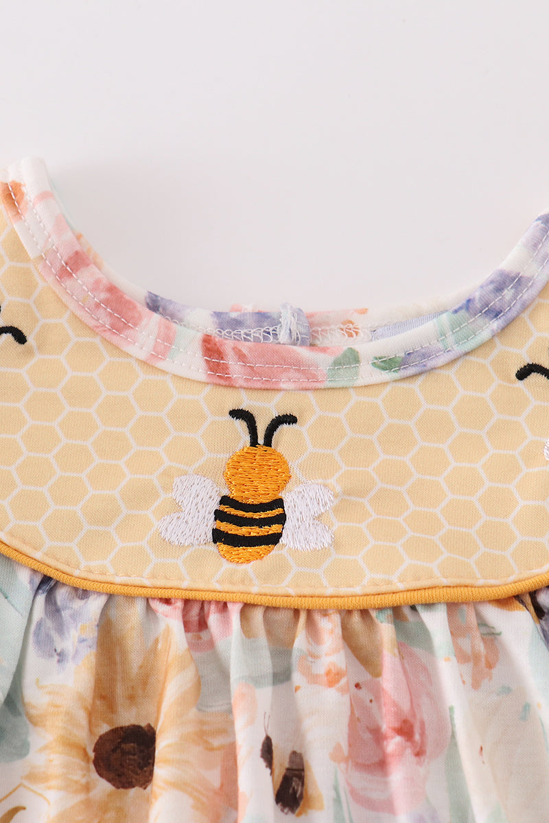 Yellow bee embroidery girl bubble